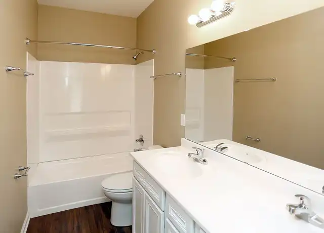 Property at Two Bedroom Two Bath Apartment Home - 2602 Mansion Dr, Indianapolis, IN, 46222, 2 beds, 2 baths, [object Object]