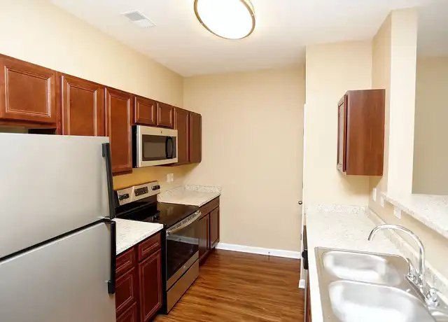 Property at Two Bedroom Two Bath Apartment Home - 2602 Mansion Dr, Indianapolis, IN, 46222, 2 beds, 2 baths, [object Object]