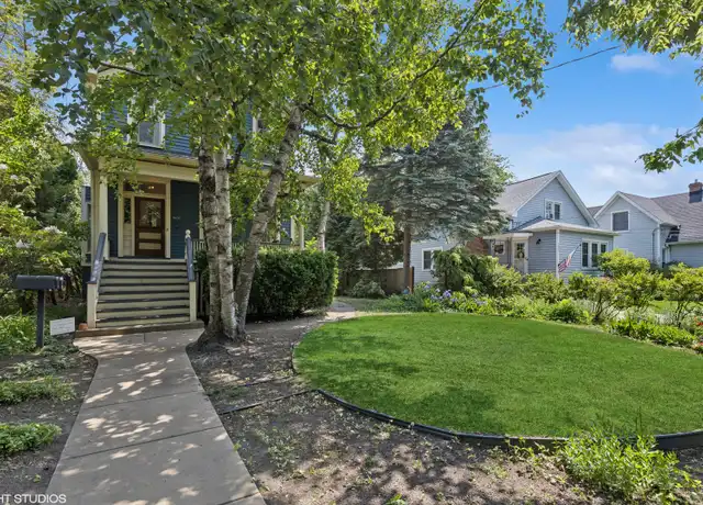 Property at 2635 Poplar Ave Unit 1, Evanston, IL, 60201, 2 beds, 2 baths, [object Object]