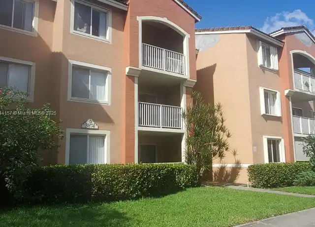 Property at 3874 Lyons Rd Unit 112-6, Coconut Creek, FL, 33073, 3 beds, 2 baths, [object Object]