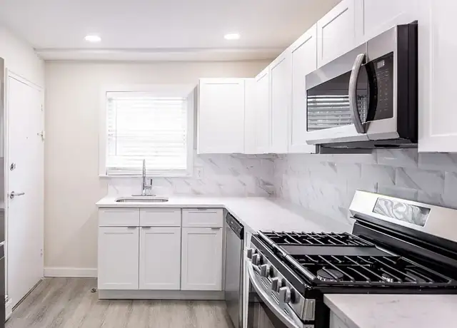 Photo of 145A Grandview Ave, Edison, NJ 08837