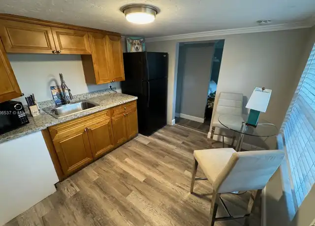 Property at 65 NE 24th St Unit 61, Wilton Manors, FL, 33305, 2 beds, 1 bath, [object Object]