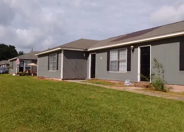 Property at 4864 Bemiss Rd, Valdosta, GA, 31605, 2 beds, 1 bath, [object Object]