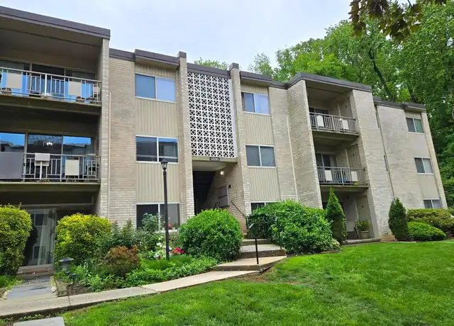 Property at 12209 Braxfield Ct #4, North Bethesda, MD, 20852, 2 beds, 1 bath, [object Object]