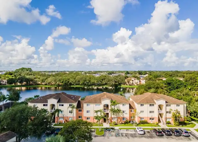 Property at 3650 N 56th Ave #503, Hollywood, FL, 33021, 1 bed, 1 bath, [object Object]