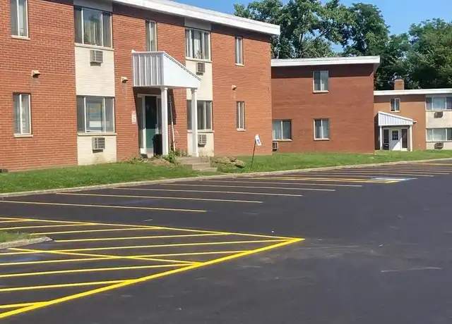 Property at 5297 E 126th St Unit 71-103, Garfield Heights, OH, 44125, 1 bed, 1 bath, [object Object]