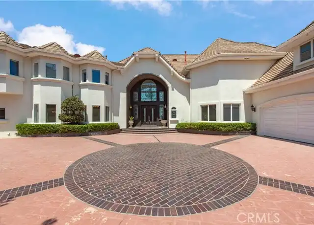 Property at 2836 N Kingsgate Dr, Orange, CA, 92867, 4 beds, 4.5 baths, [object Object]