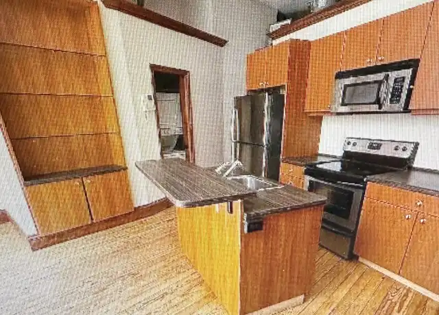 Property at 206 S Washington Sq Unit B, Lansing, MI, 48933, 1 bed, 1 bath, [object Object]