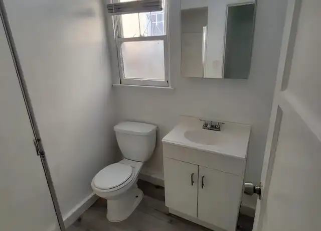 Property at 5936 Melrose Ave Unit 3, Los Angeles, CA, 90038, 1 bed, 1 bath, [object Object]