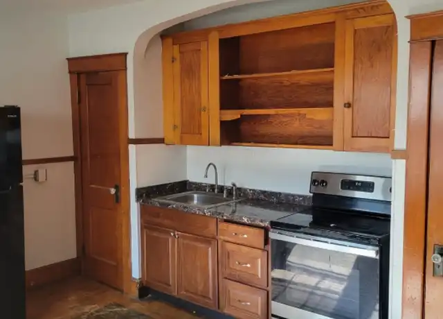 Property at 3 Amherst St, Manchester, NH, 03101, 1 bed, 1 bath, [object Object]
