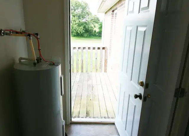 Property at 895 Kinniard Rd Unit B, Cookeville, TN, 38501, 2 beds, 2 baths, [object Object]