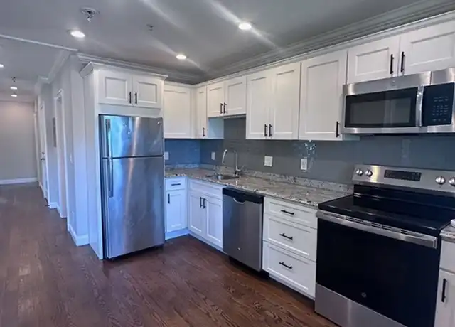 Property at 39 W Walnut Park Unit 2, Boston, MA, 02119, 3 beds, 1 bath, [object Object]
