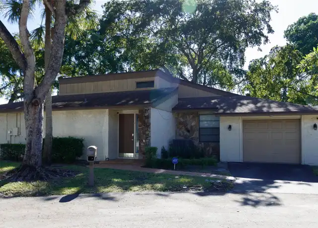 Property at 8197 Royal Palm Ct, Tamarac, FL, 33321, 2 beds, 2 baths, [object Object]