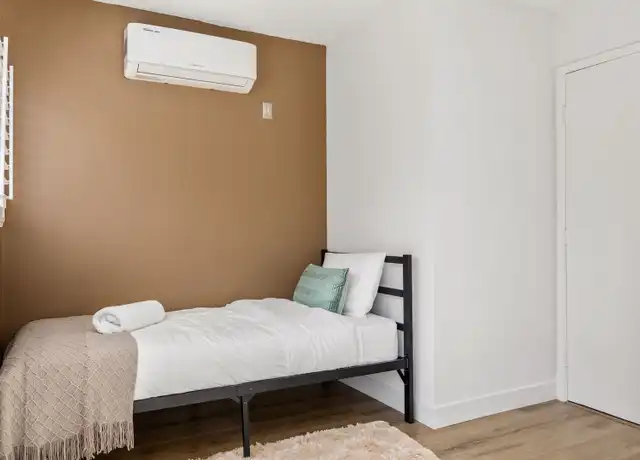 Property at 1700 Malcolm Ave Rm 1 1, Los Angeles, CA, 90024, 6 beds, 3 baths, [object Object]