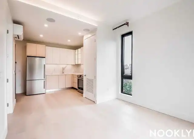 Property at 218 Front St Unit 202, Brooklyn, NY, 11201, 1 bed, 1 bath, [object Object]