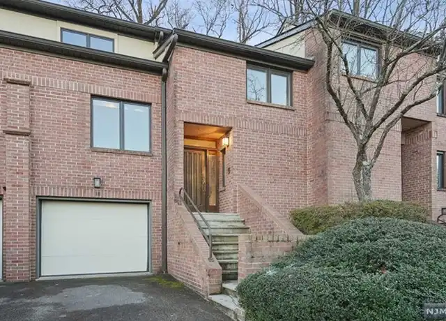 Property at 18 Andrea Dr, Caldwell, NJ, 07006, 3 beds, 3 baths, [object Object]