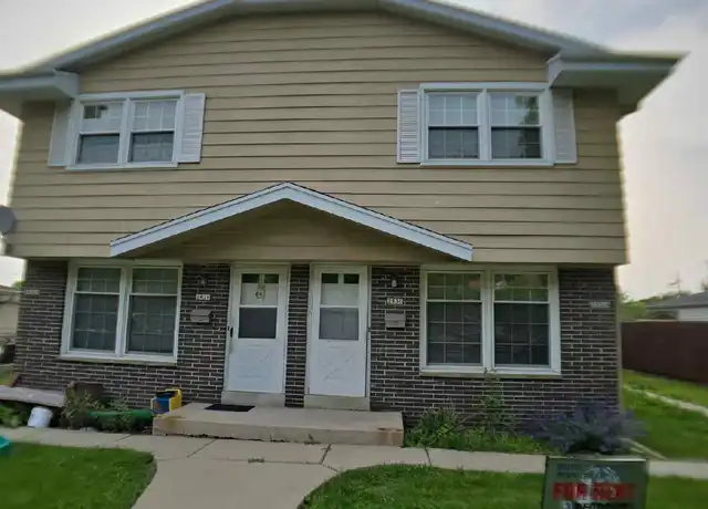 Property at 2830 S 61st St, Milwaukee, WI, 53219, 3 beds, 1.5 baths, [object Object]
