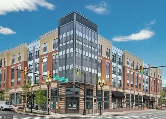Property at 989 S Buchanan St #411, Arlington, VA, 22204, 1 bed, 1 bath, [object Object]