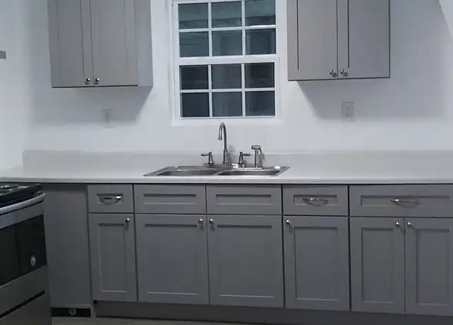 Property at 705 E Hanlon St, Tampa, FL, 33604, 2 beds, 1 bath, [object Object]