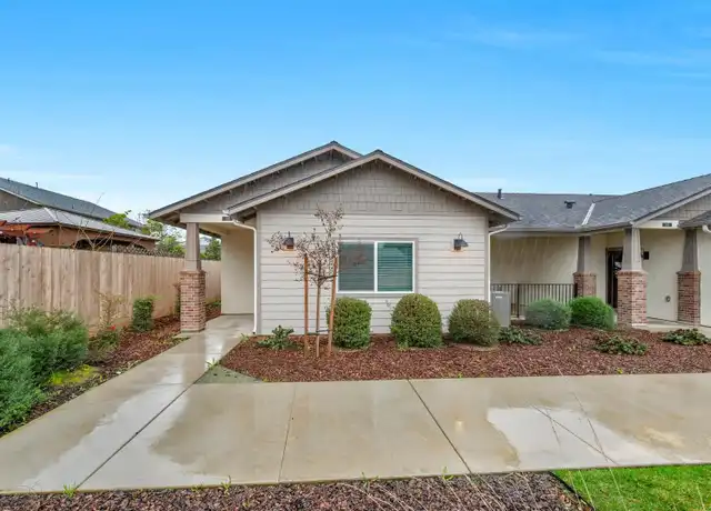 Property at 519 S Summit St #102, Visalia, CA, 93292, 2 beds, 2.5 baths, [object Object]