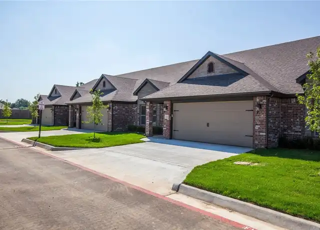 Property at 310-D Commercial St Unit D, Centerton, AR, 72719, 3 beds, 2 baths, [object Object]