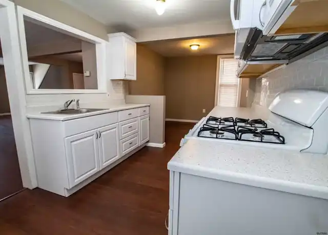Property at 32 Walnut St, Gloversville, NY, 12078, 3 beds, 2 baths, [object Object]
