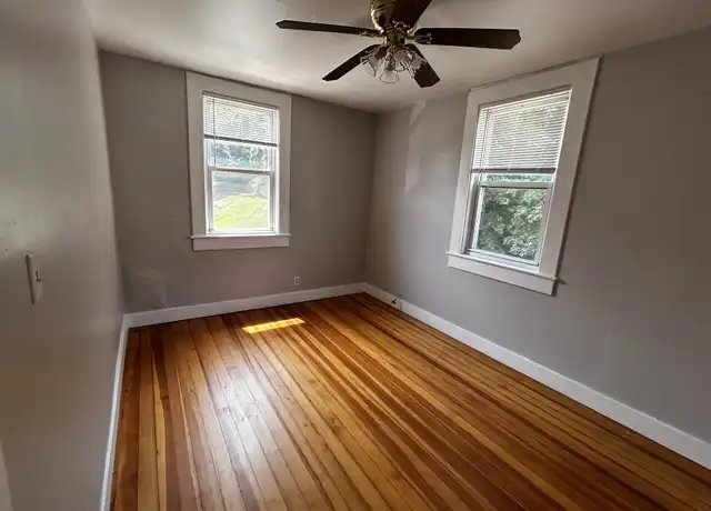 Property at 770 Providence St, West Warwick, RI, 02893, 2 beds, 1 bath, [object Object]