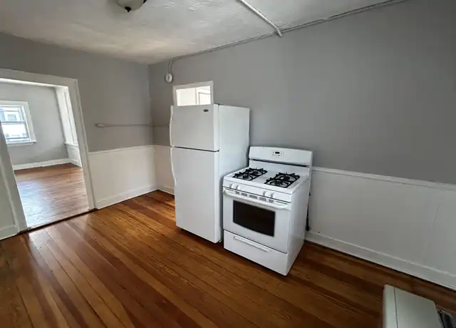 Property at 770 Providence St, West Warwick, RI, 02893, 2 beds, 1 bath, [object Object]