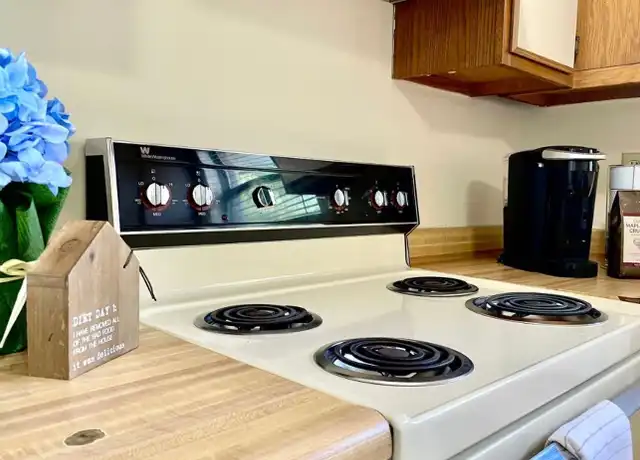 Property at 367 Gibson Ln Unit 16, Richmond, KY, 40475, 1 bed, 1 bath, [object Object]