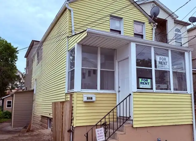 Property at 218 Geneva St, Elizabethport, NJ, 07206, 3 beds, 1 bath, [object Object]
