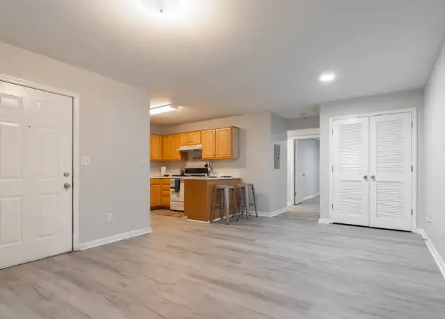 Property at 3700 Georgetown Pl Unit 2302-202, Louisville, KY, 40215, 2 beds, 1 bath, [object Object]