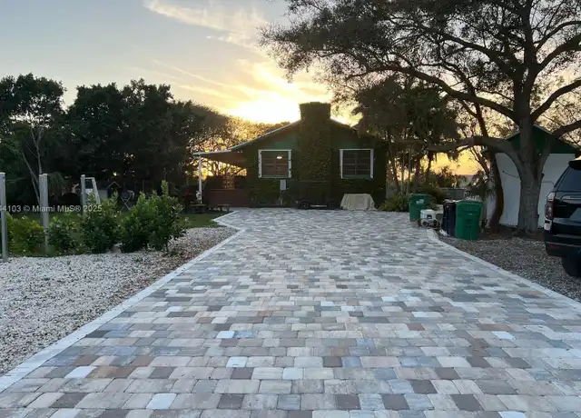 Property at 28440 SW 192nd Ave, Homestead, FL, 33030, 3 beds, 2 baths, [object Object]