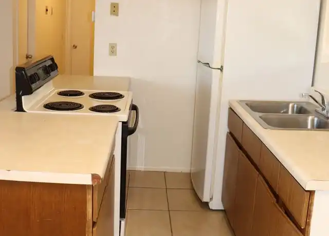 Property at 329 E Alturas St Unit 333, Tucson, AZ, 85705, 2 beds, 2 baths, [object Object]