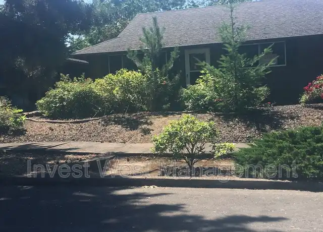 Property at 703 E 29th St, Vancouver, WA, 98663, 2 beds, 1 bath, [object Object]