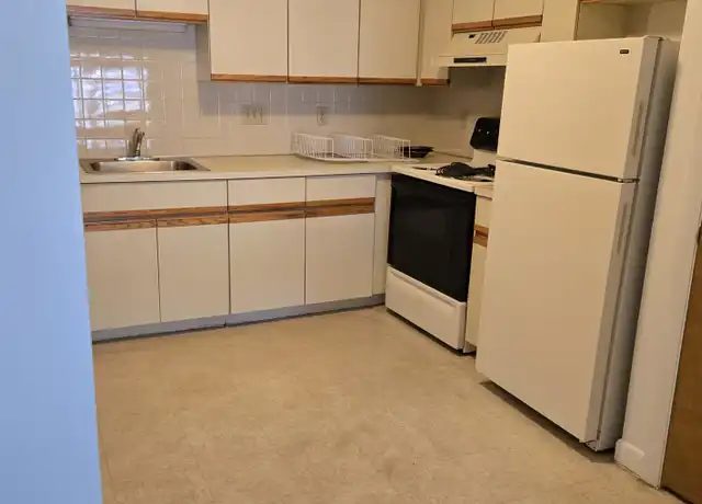 Property at 135 Florence St Unit 23, Newton, MA, 02467, 1 bed, 1 bath, [object Object]