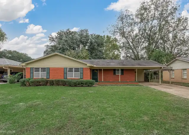 Property at 2424 Douglas Dr, Bossier City, LA, 71111, 3 beds, 2 baths, [object Object]