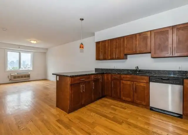 Property at 125 43rd St #502, Union City, NJ, 07087, 2 beds, 2 baths, [object Object]