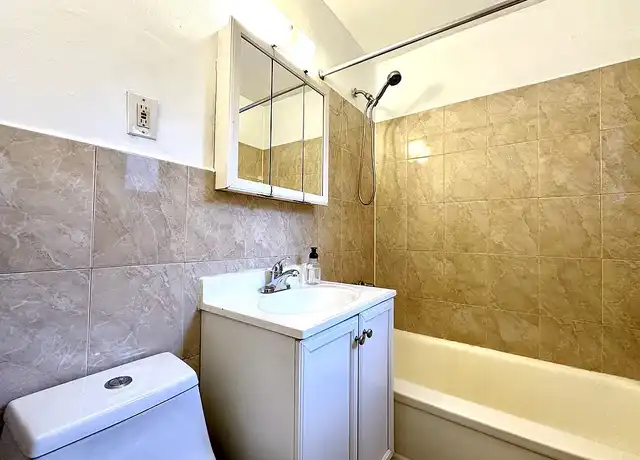 Property at 259 Bennett Ave, New York, NY, 10040, 1 bed, 1 bath, [object Object]
