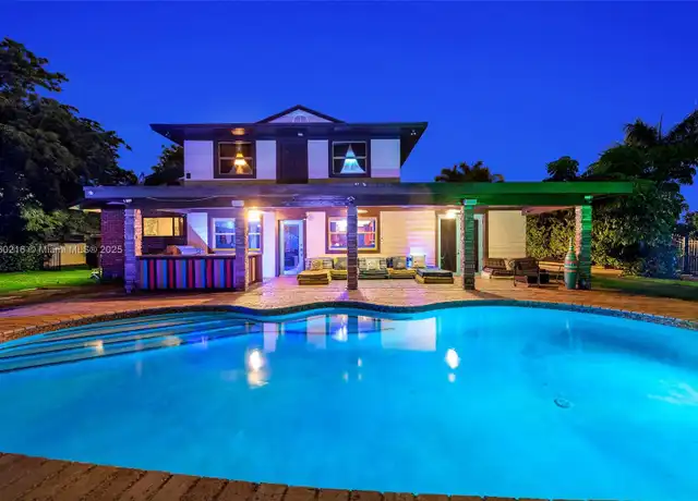 Property at 250 NE 158th St Unit n/a, Miami, FL, 33162, 6 beds, 4 baths, [object Object]
