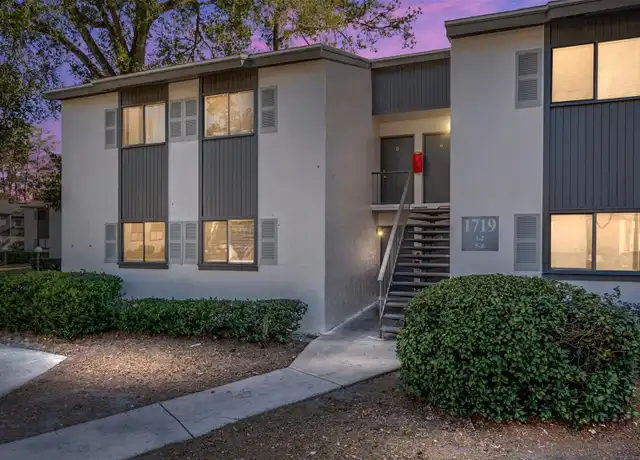 Property at 1727 NE 36th Ave Unit 4, Ocala, FL, 34470, 3 beds, 2 baths, [object Object]