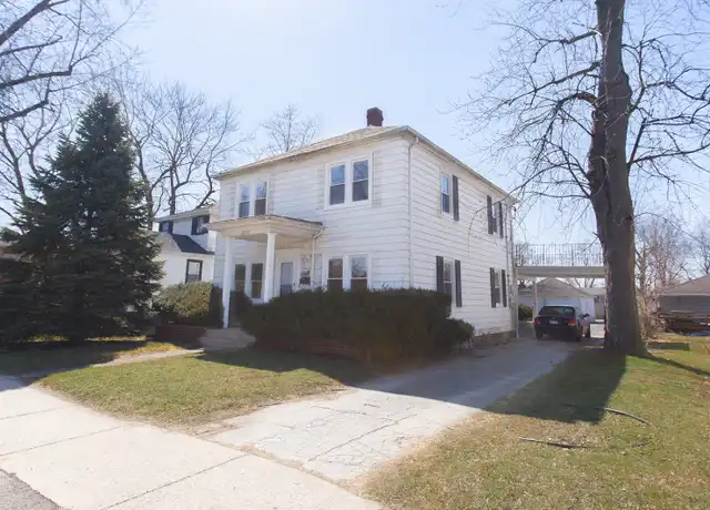 Property at 18324 Burnham Ave Unit 2, Lansing, IL, 60438, 2 beds, 1 bath, [object Object]