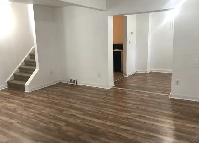 Property at 916 Gibson St Apt 5, Pittsburgh, PA, 15220, 3 beds, 1 bath, [object Object]