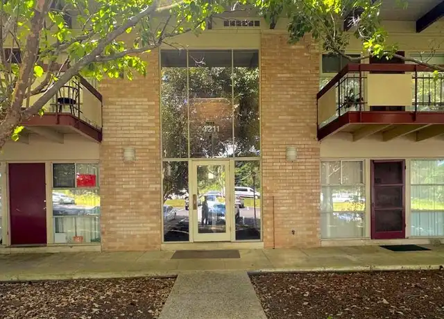 Property at 4211 Americana Dr #102, Annandale, VA, 22003, 2 beds, 1 bath, [object Object]