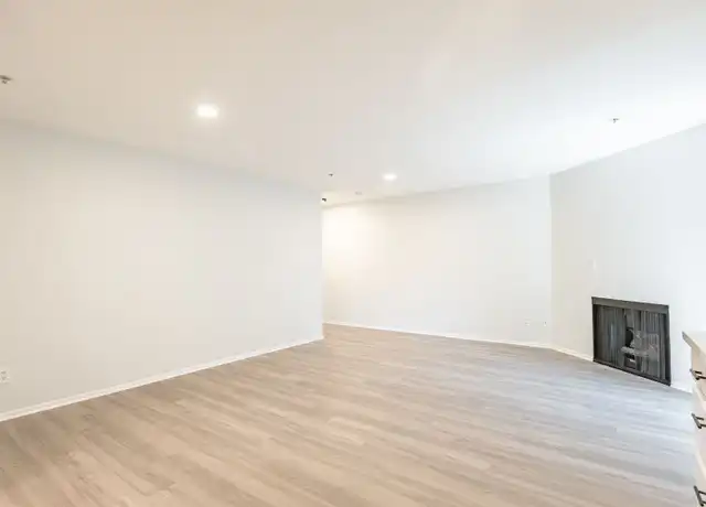 Property at 315 S Virgil Ave Unit 111, Los Angeles, CA, 90020, 0 beds, 1 bath, [object Object]