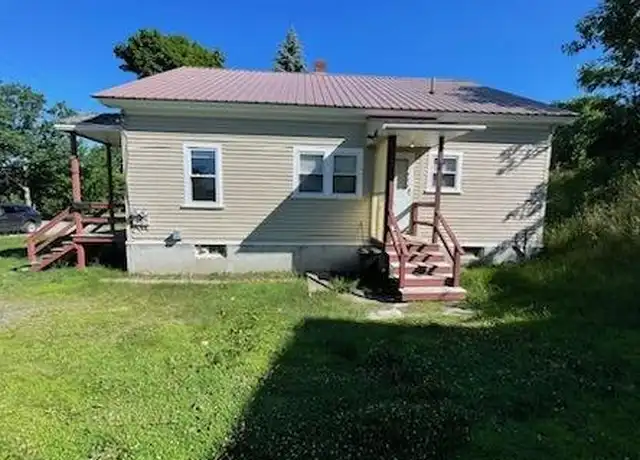 Property at 119 York St, Millinocket, ME, 04462, 2 beds, 1 bath, [object Object]