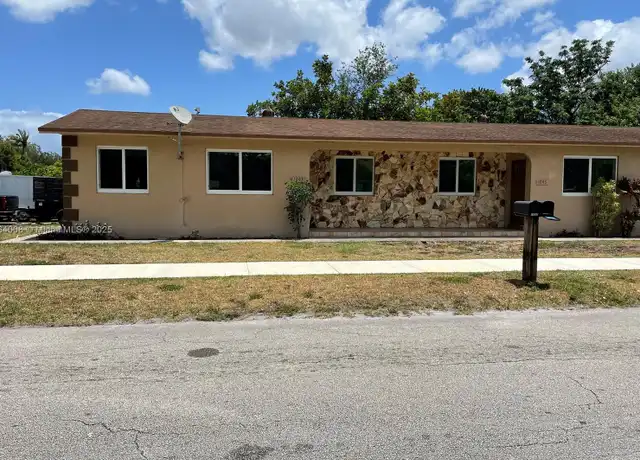 Property at 1095 N 59th Ave Unit 1, Hollywood, FL, 33021, 2 beds, 2 baths, [object Object]
