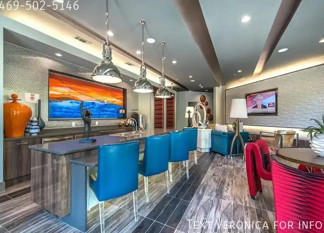 Property at 1210 S Lamar St Unit 114154-626, Dallas, TX, 75202, 1 bed, 1 bath, [object Object]