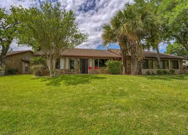 Property at 100 Bay Point Dr, Horseshoe Bay, TX, 78657, 2 beds, 2 baths, [object Object]