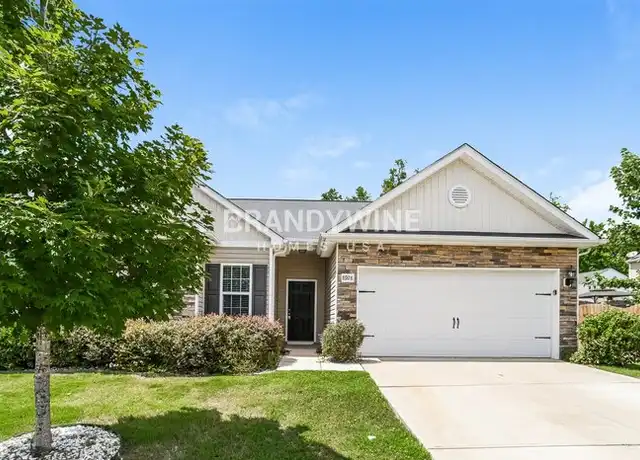 Property at 8928 Avery Meadows Dr, Charlotte, NC, 28216, 3 beds, 2 baths, [object Object]