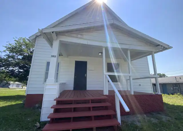 Property at 503 N Franklin St, Danville, IL, 61832, 2 beds, 1.5 baths, [object Object]